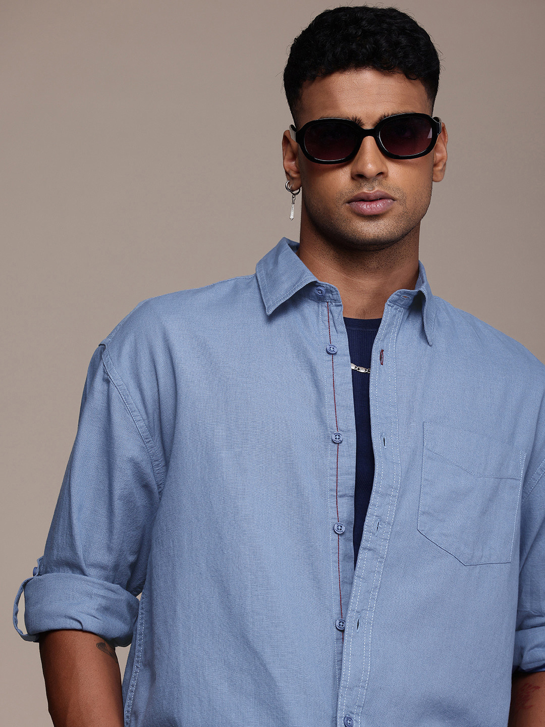 

The Roadster Life Co. Pure Cotton Roll-Up Sleeves Casual Shirt, Blue