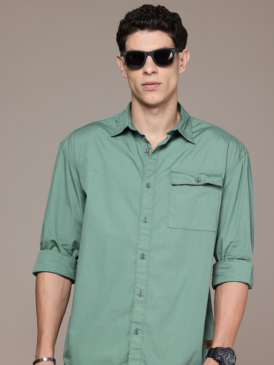 

The Roadster Life Co. Relaxed Fit Pure Cotton Casual Shirt, Green