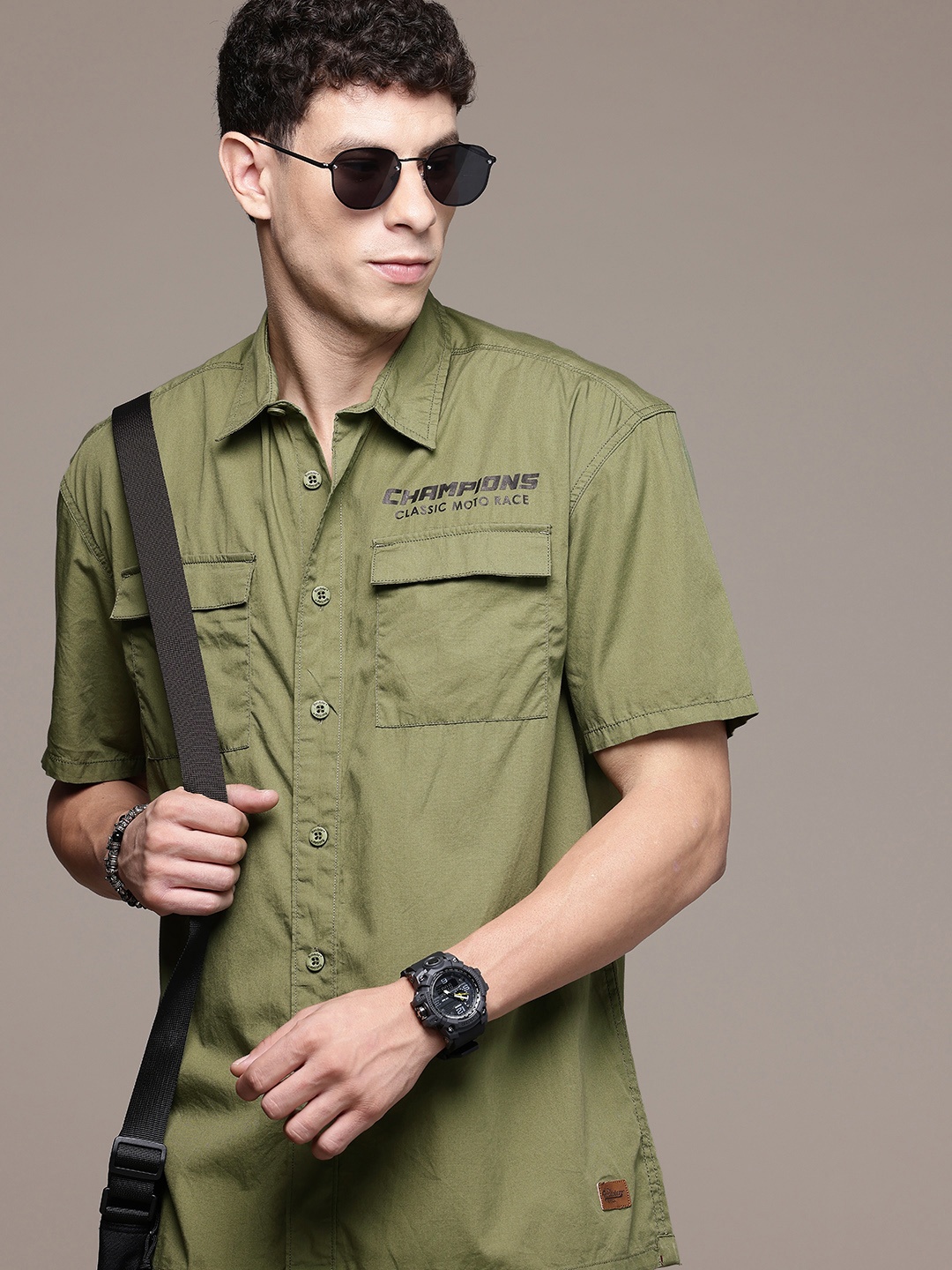 

The Roadster Life Co. Men Relaxed Fit Pure Cotton Casual Shirt, Olive