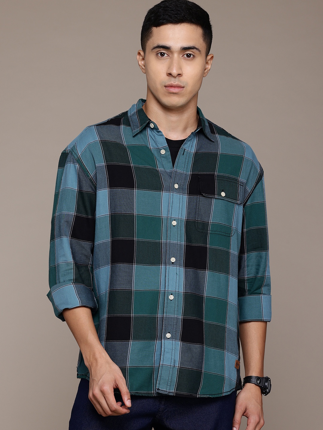 

Roadster The Life Co. Men Checked Pure Cotton Shirt, Teal