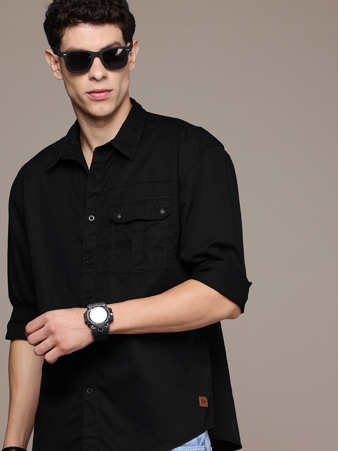 

Roadster Men Opaque Casual Shirt, Black