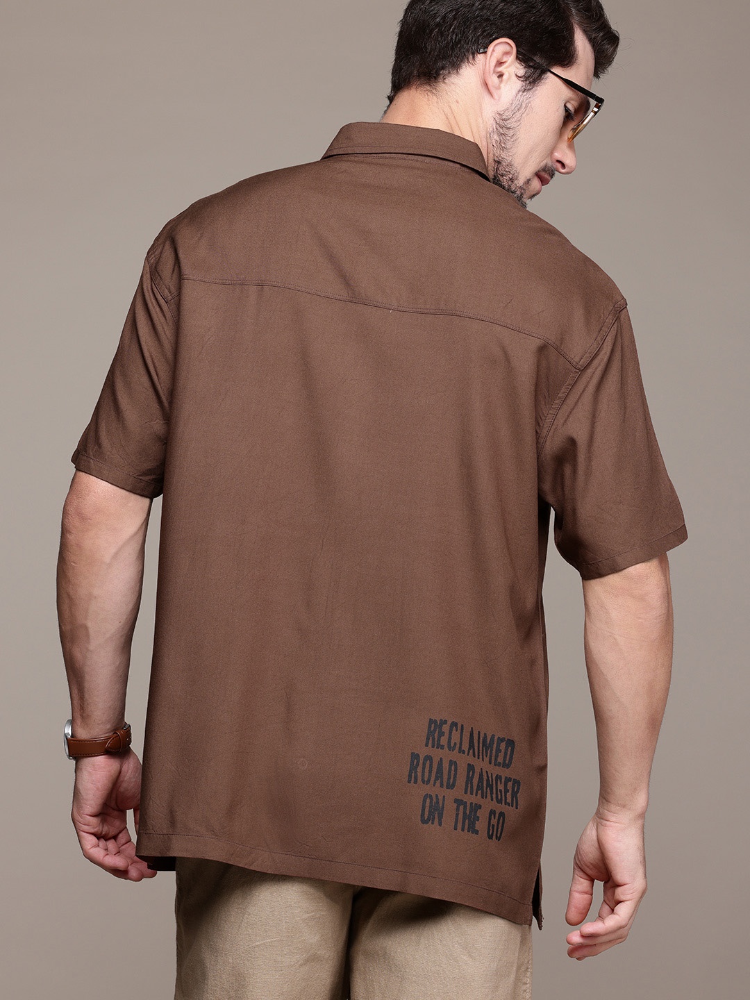 

RoadThe Roadster Lifestyle Co. Men Relaxed Fit Casual Shirt, Brown