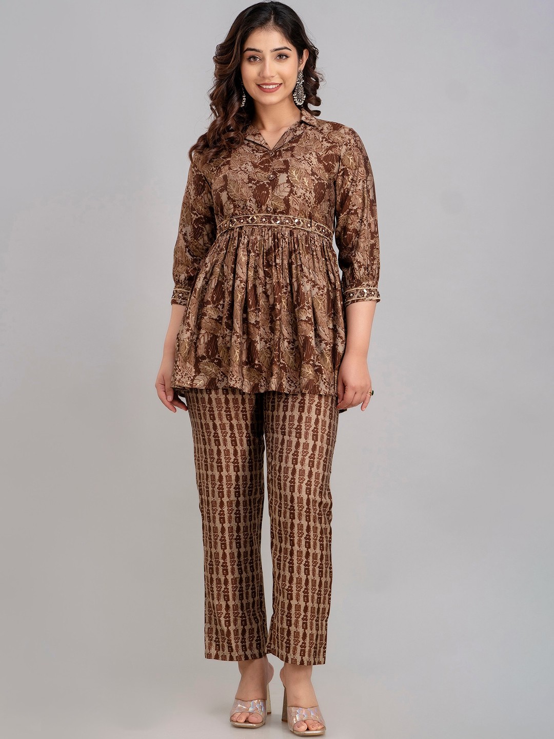 

Charu Printed Shirt Collar Top & Mid-Rise Trousers Co-Ords, Brown