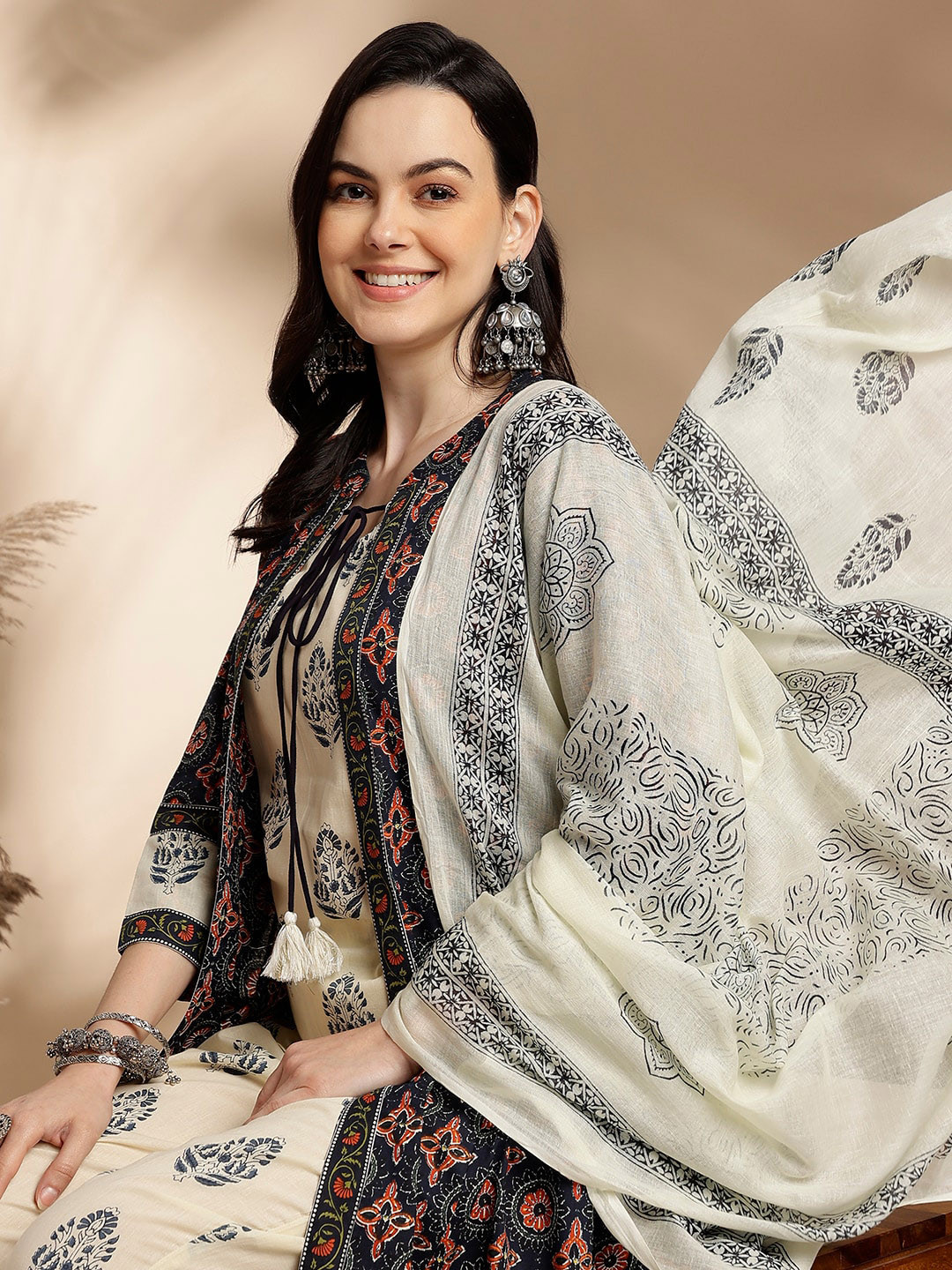 

Anouk Ethnic Motifs Woven Design Pure Cotton Kurta With Trousers & Dupatta, Off white