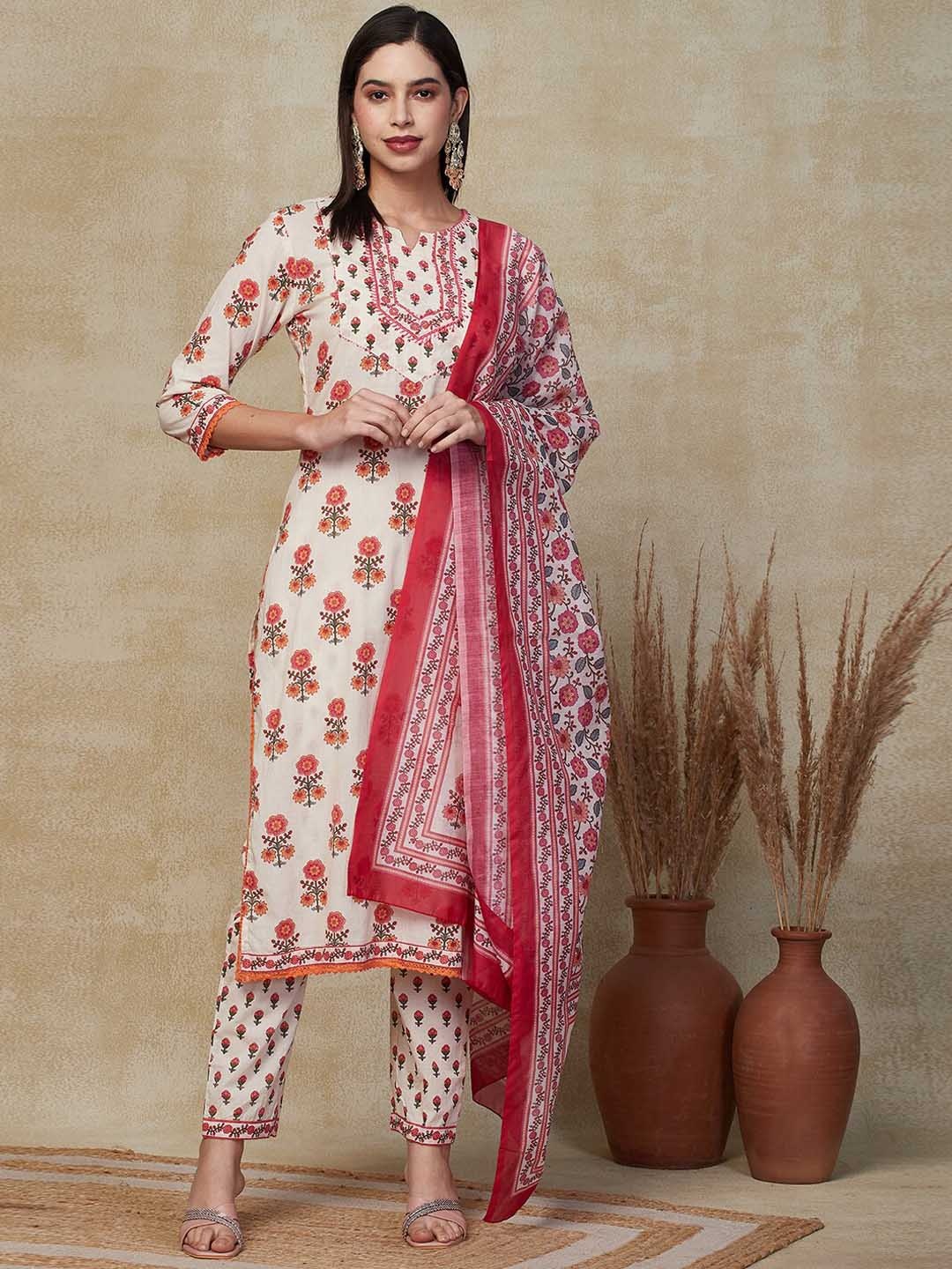 

FASHOR Floral Printed Notch Neck Straight Pure Cotton Kurta with Trousers & Dupatta, Off white