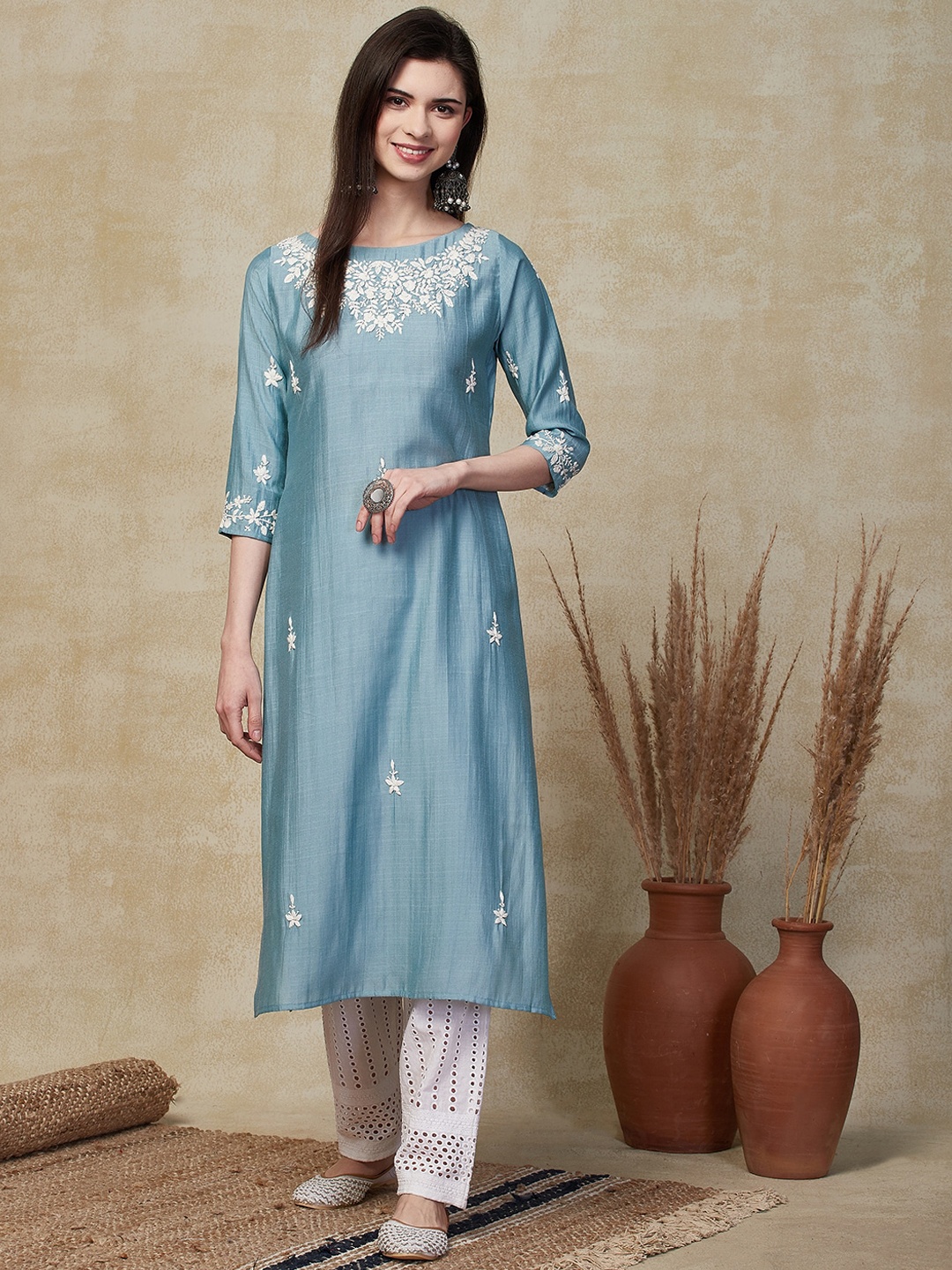 

FASHOR Floral Embroidered Thread Work Kurta, Blue