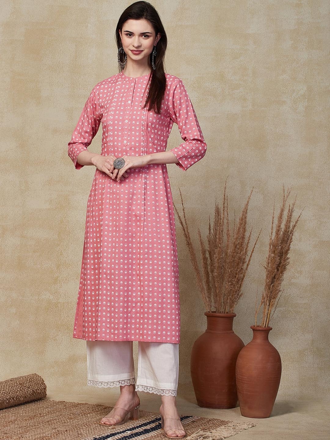 

FASHOR Floral Printed Band Collar Thread Work Kurta, Pink