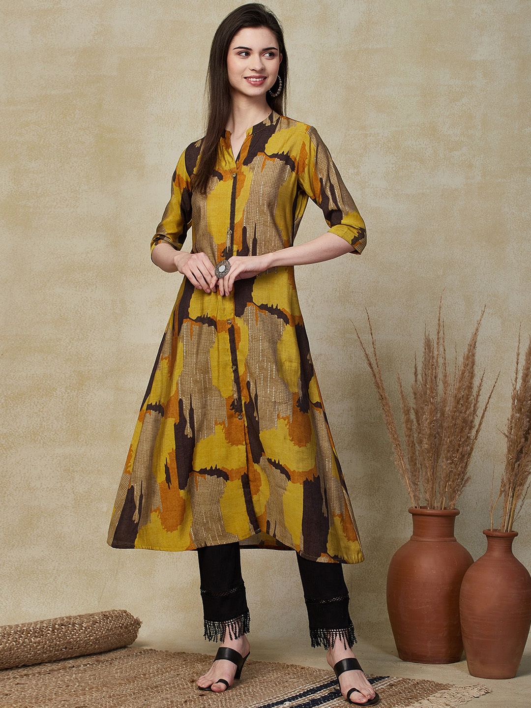 

FASHOR Abstract Printed Mandarin Collar Kurta, Mustard