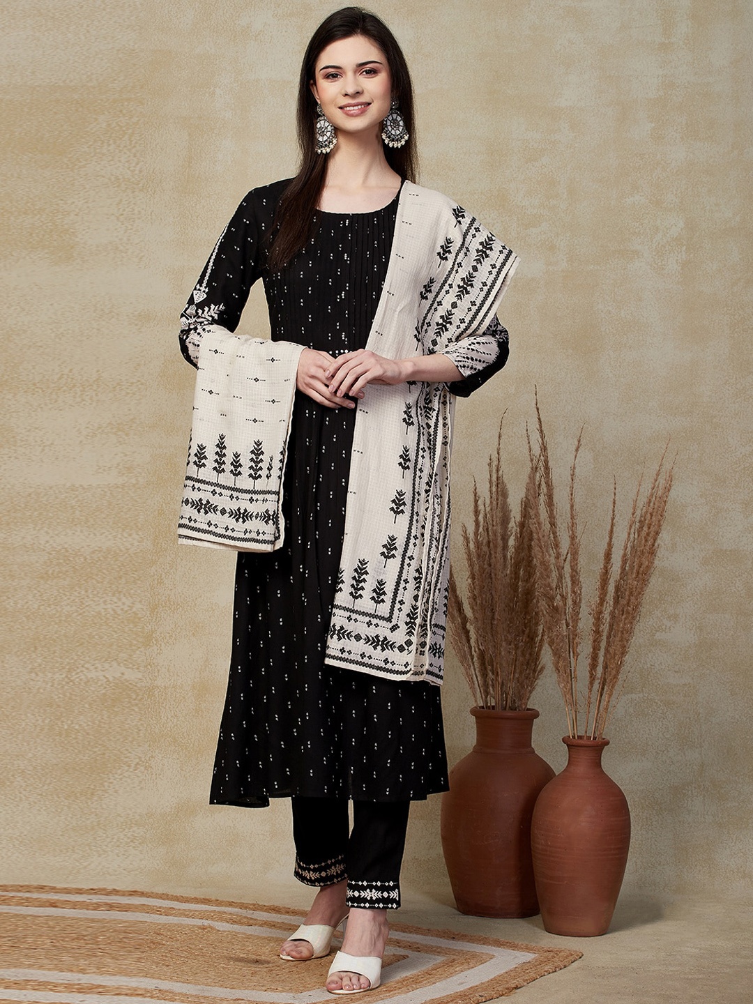 

FASHOR Ethnic Motifs Printed Pleated Sequinned Kurta with Trousers & Dupatta, Black