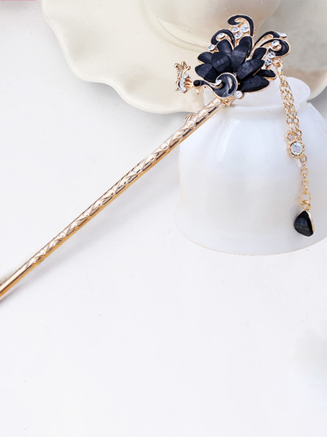 

SYGA Women Embellished Hairstick, Black