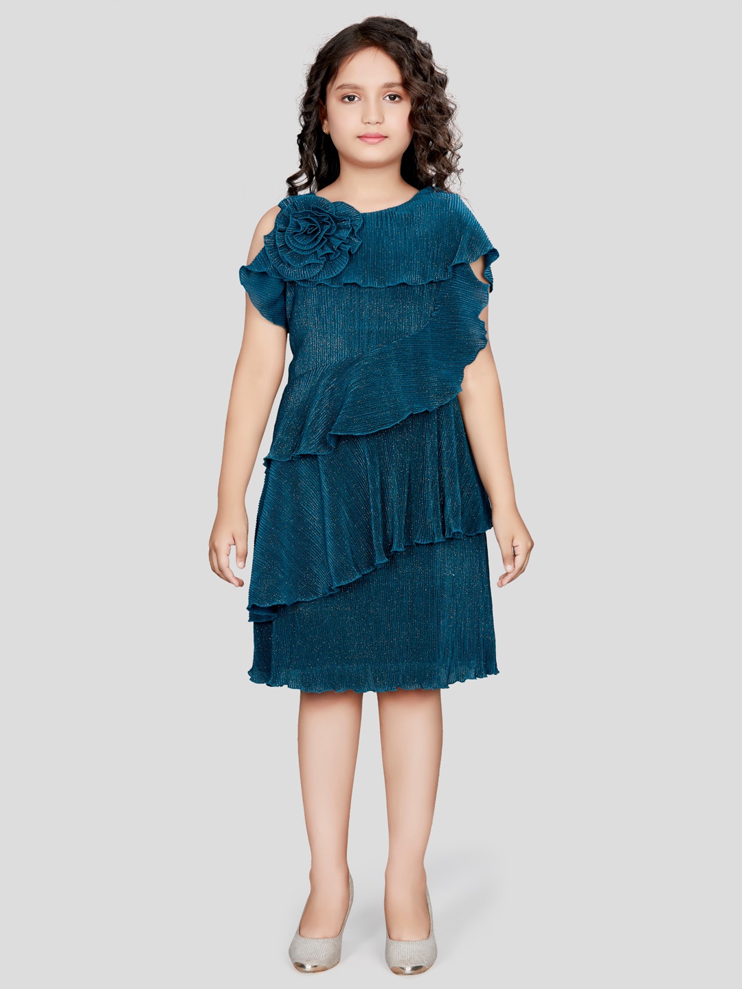 

Peppermint Girls Self Design Round Neck Flared Sleeve Crepe A-Line Dress, Teal