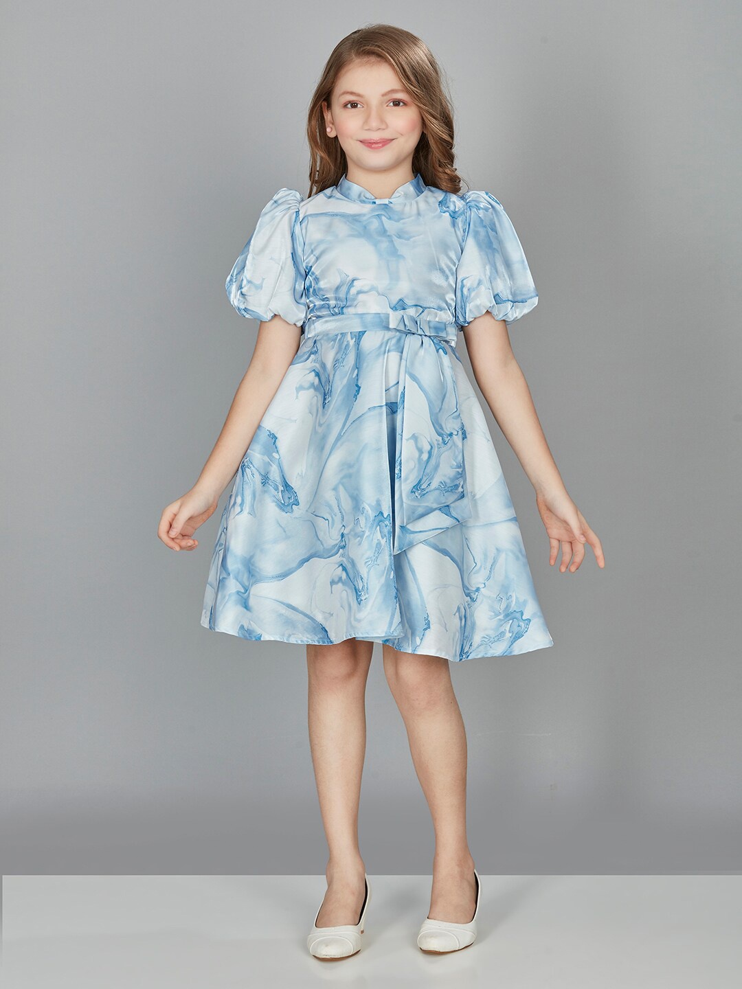 

Peppermint Mandarin Collar Floral Printed Short Flared Sleeve Fit & Flare Dress, Blue