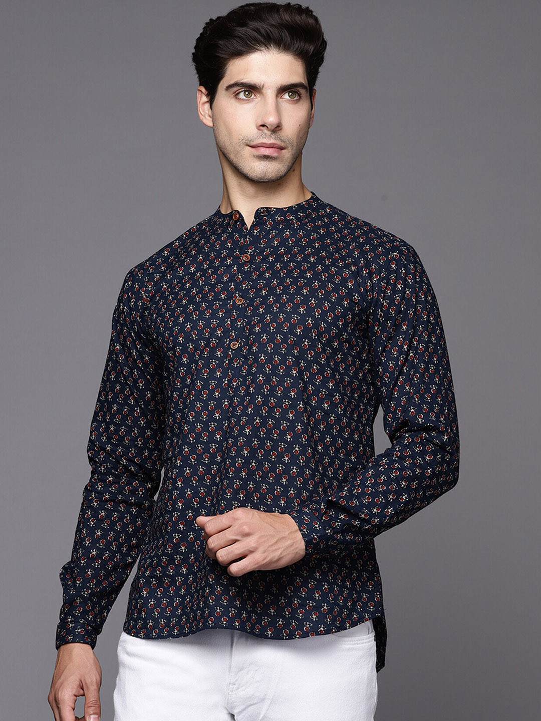 

Indo Era Ethnic Motifs Printed Pure Cotton Kurta, Navy blue