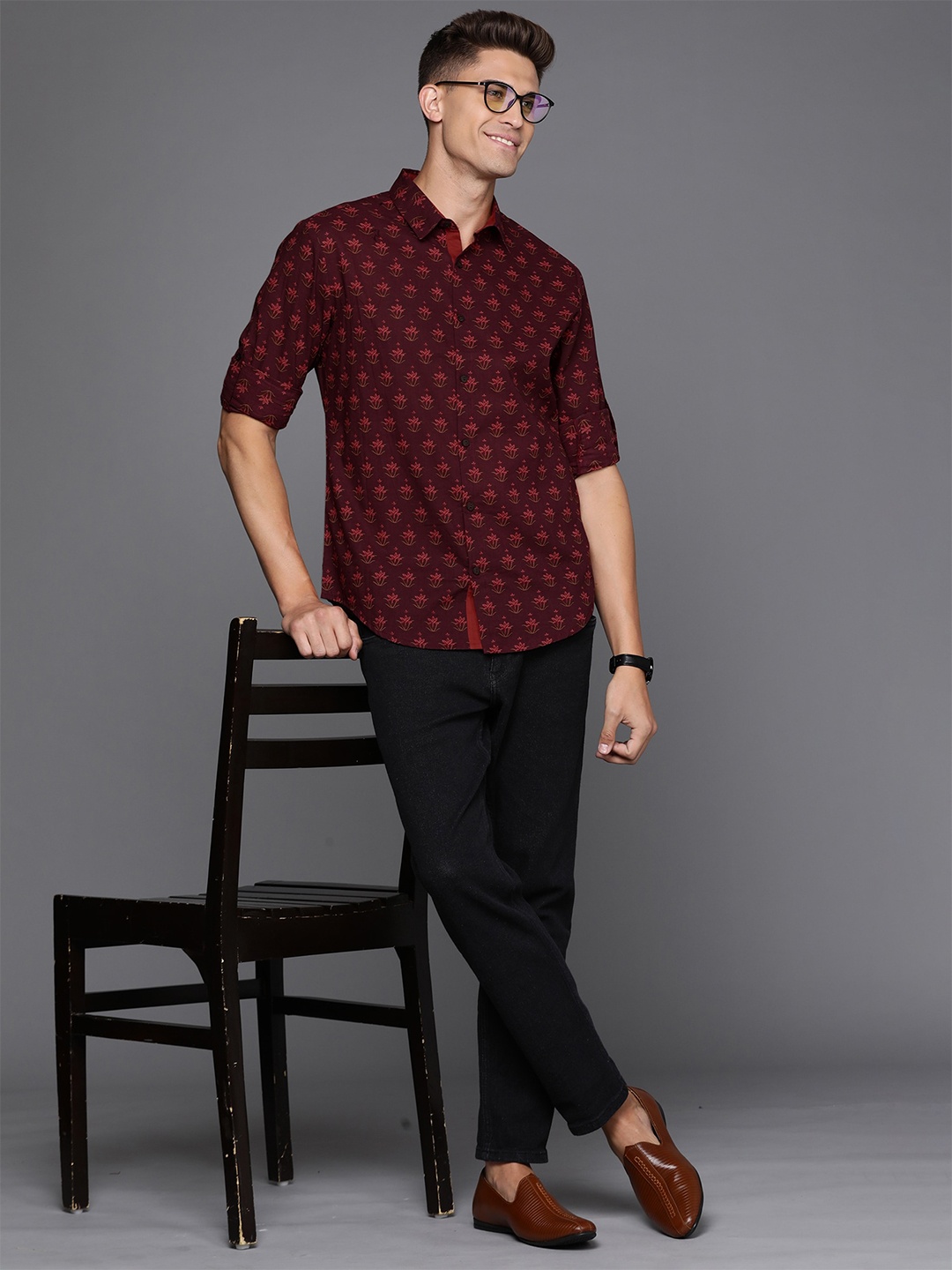 

Indo Era Smart Floral Printed Cotton Casual Shirt, Maroon