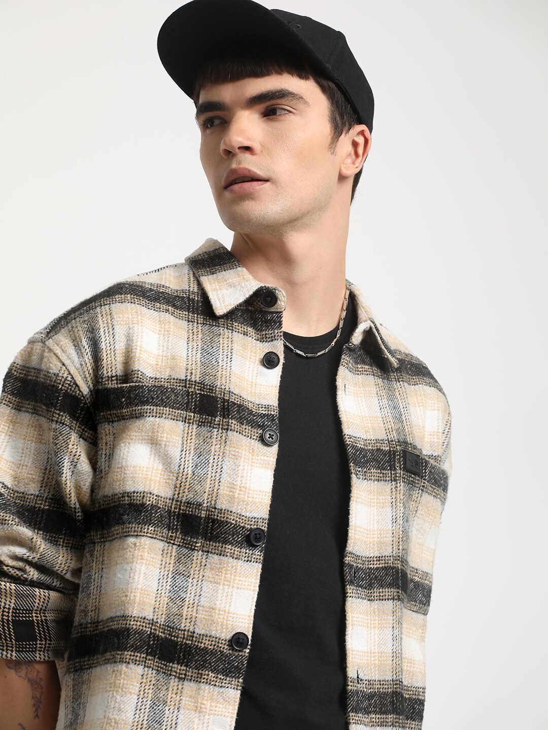 

THE BEAR HOUSE Men Checked Relaxed Fit Cotton Shacket, White