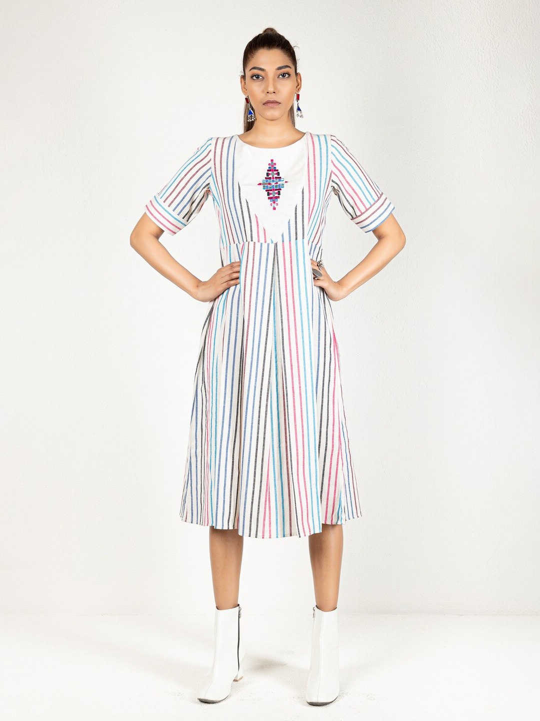 

INDIE JHOLA Striped Round Neck Regular Sleeves Cotton A-Line Midi Dress, Cream