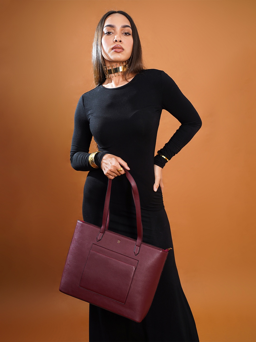 

HORRA Structured Shoulder Bag, Maroon