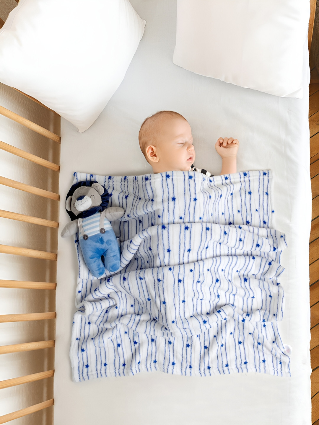 

Baby Moo Blue & White Striped Single Bed Blanket