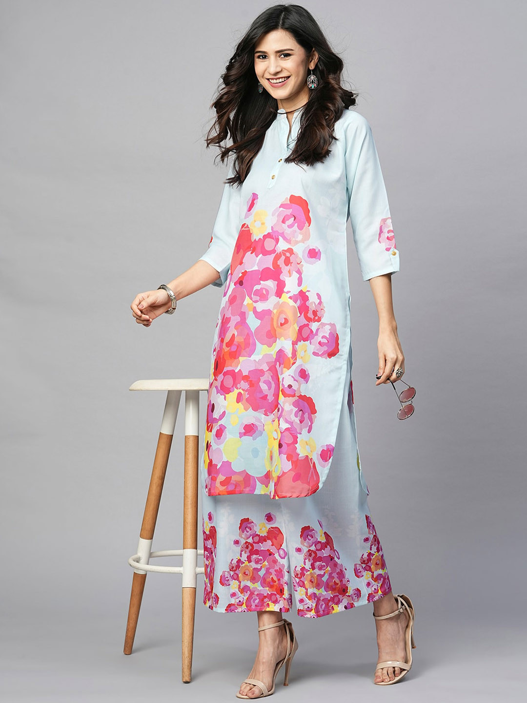 

Kiana Floral Printed Mandarin Collar Roll-Up Sleeves Linen Tunic With Palazzos, Blue