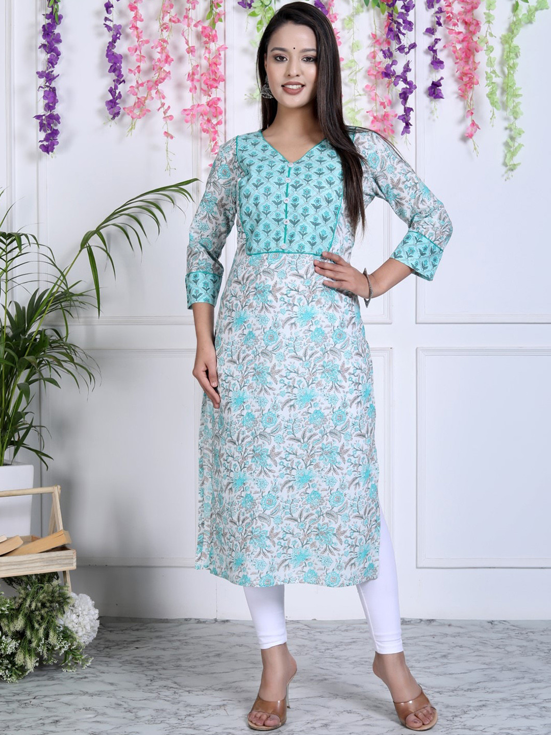 

Swasti Floral Printed Cotton Panelled Patchwork Curved Kurta, White