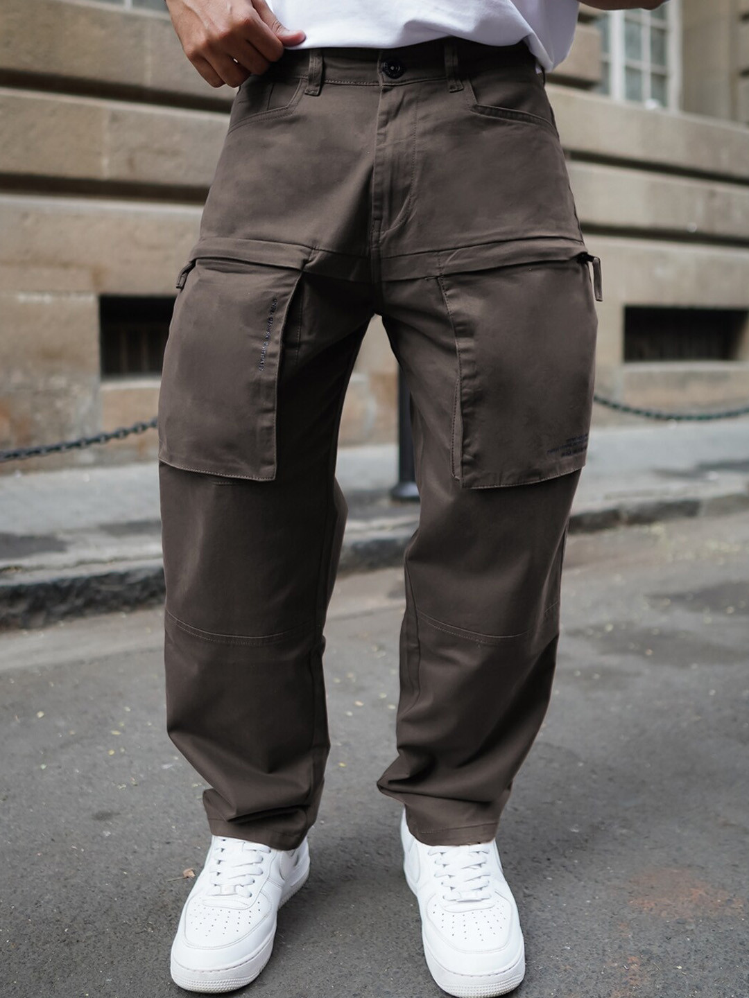 

Powerlook Men Loose Fit Mid-Rise Chinos Trousers, Brown