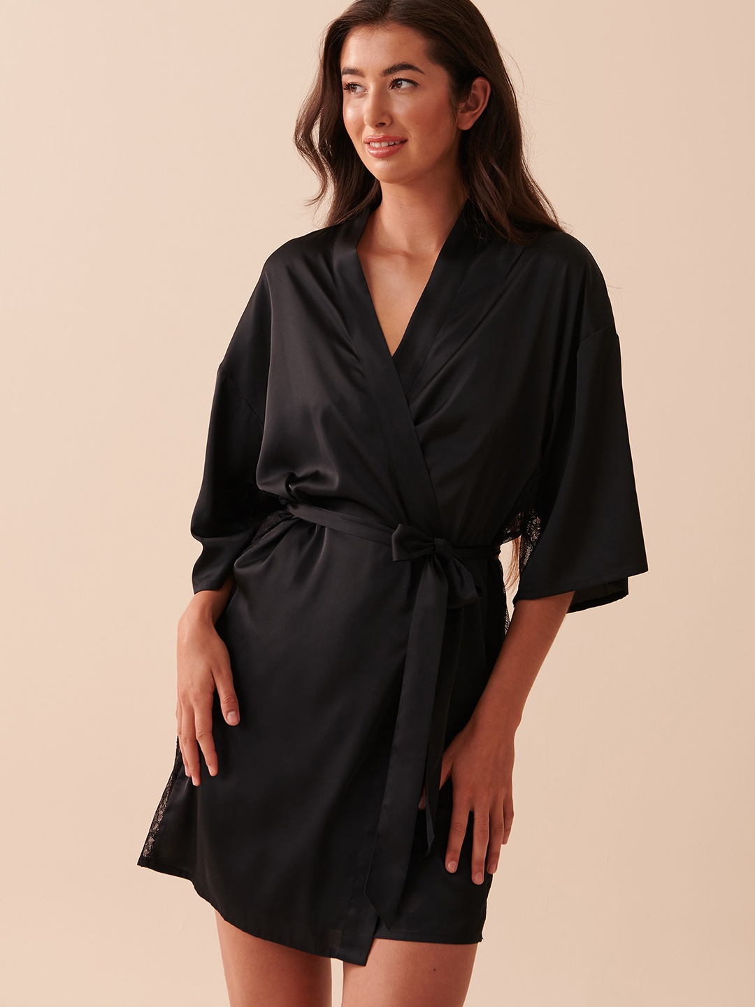 

La Vie en Rose Shawl Collar Robe, Black
