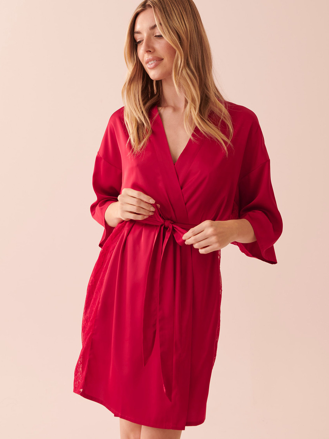 

La Vie en Rose Self Design Shawl Collar Robe, Red