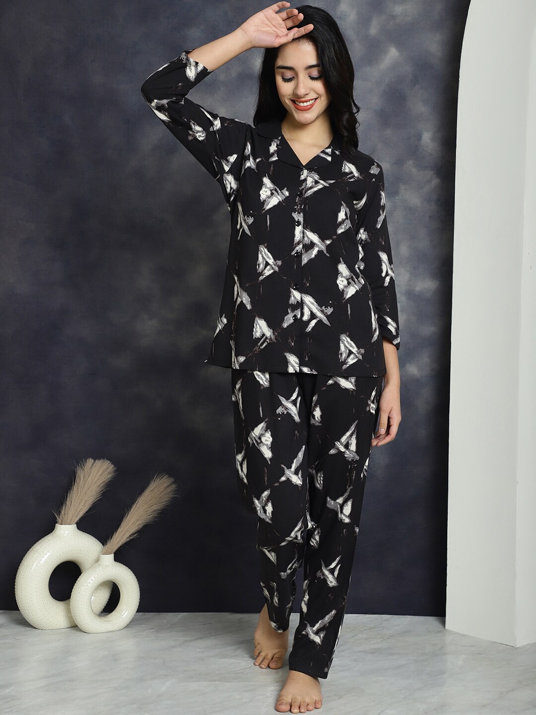 

Claura Printed Shirt & Pyjamas Night suit, Black