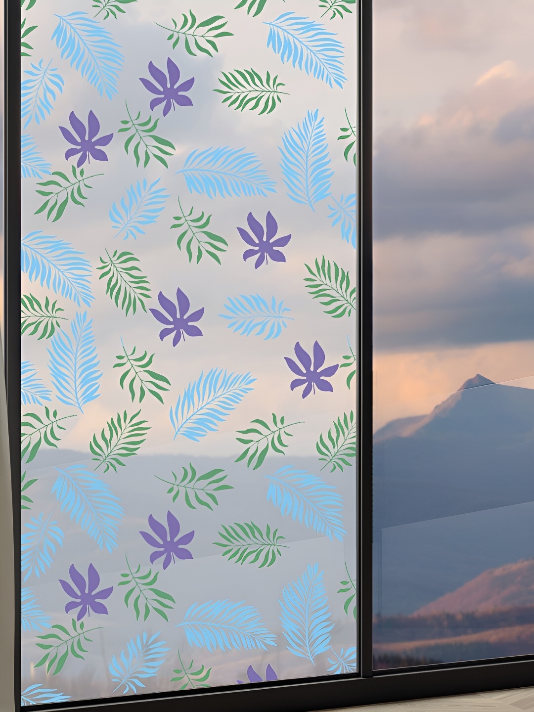 

CVANU Transparent & Blue Floral Printed Self-Adhesive Window Film