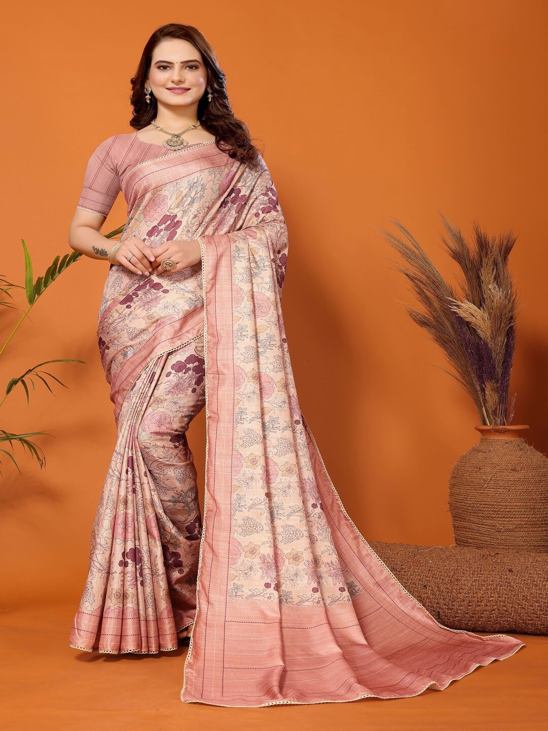 

ARYZE Floral Printed Saree, Peach