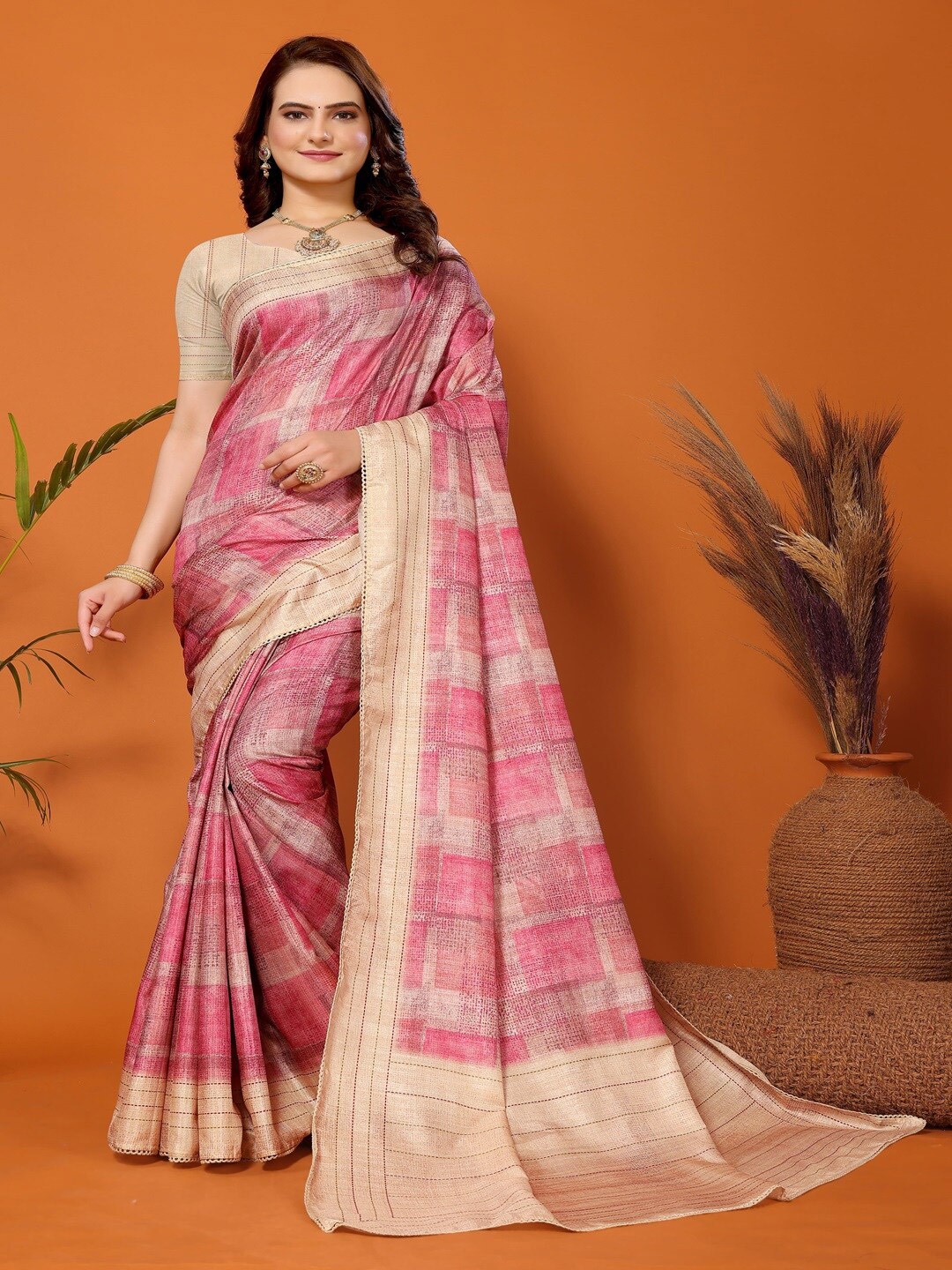 

ARYZE Abstract Printed Embroidered Saree, Pink