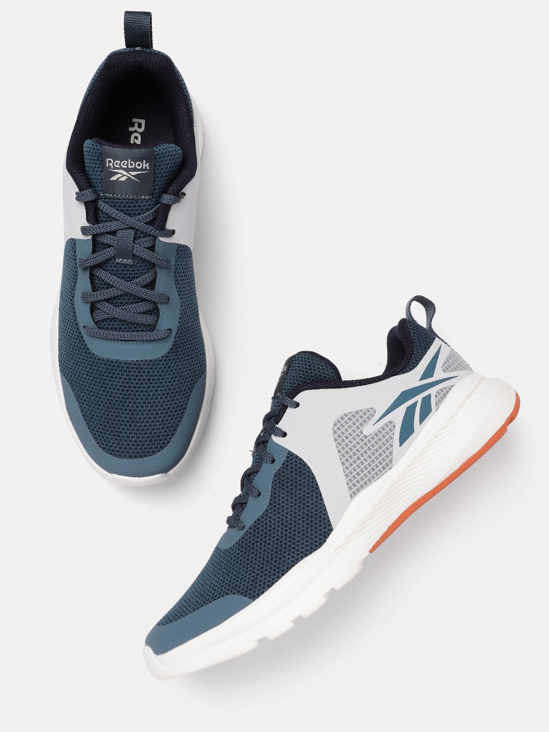 

Reebok Men Woven Design Crunch Runner Shoes, Blue