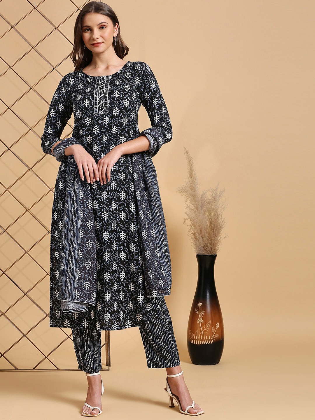 

KALINI Ethnic Motifs Printed Regular Kurta with Trousers & With Dupatta, Black