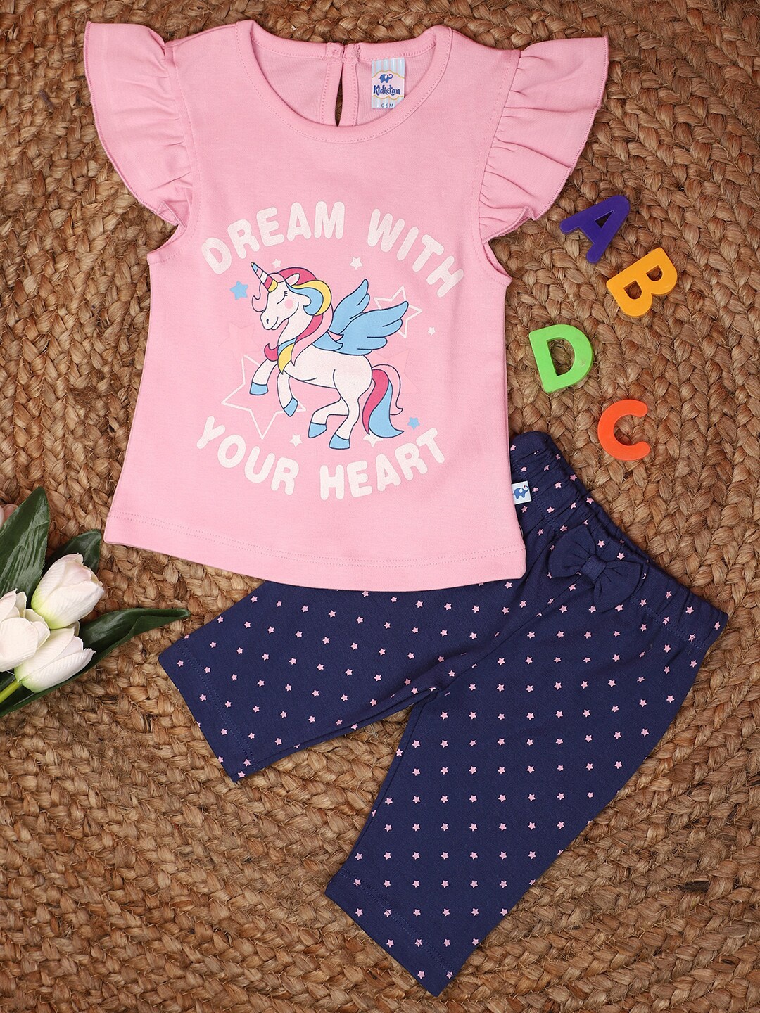 

V-Mart Kids Printed Pure Cotton T-shirt with Capris, Pink