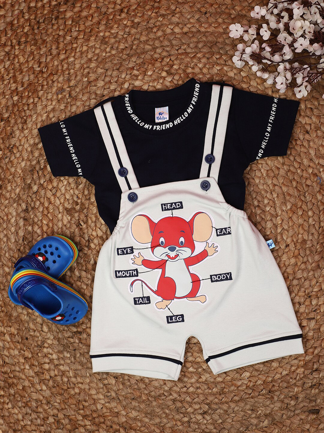 

V-Mart Kids Printed Pure Cotton Dungaree With T-Shirt, Navy blue