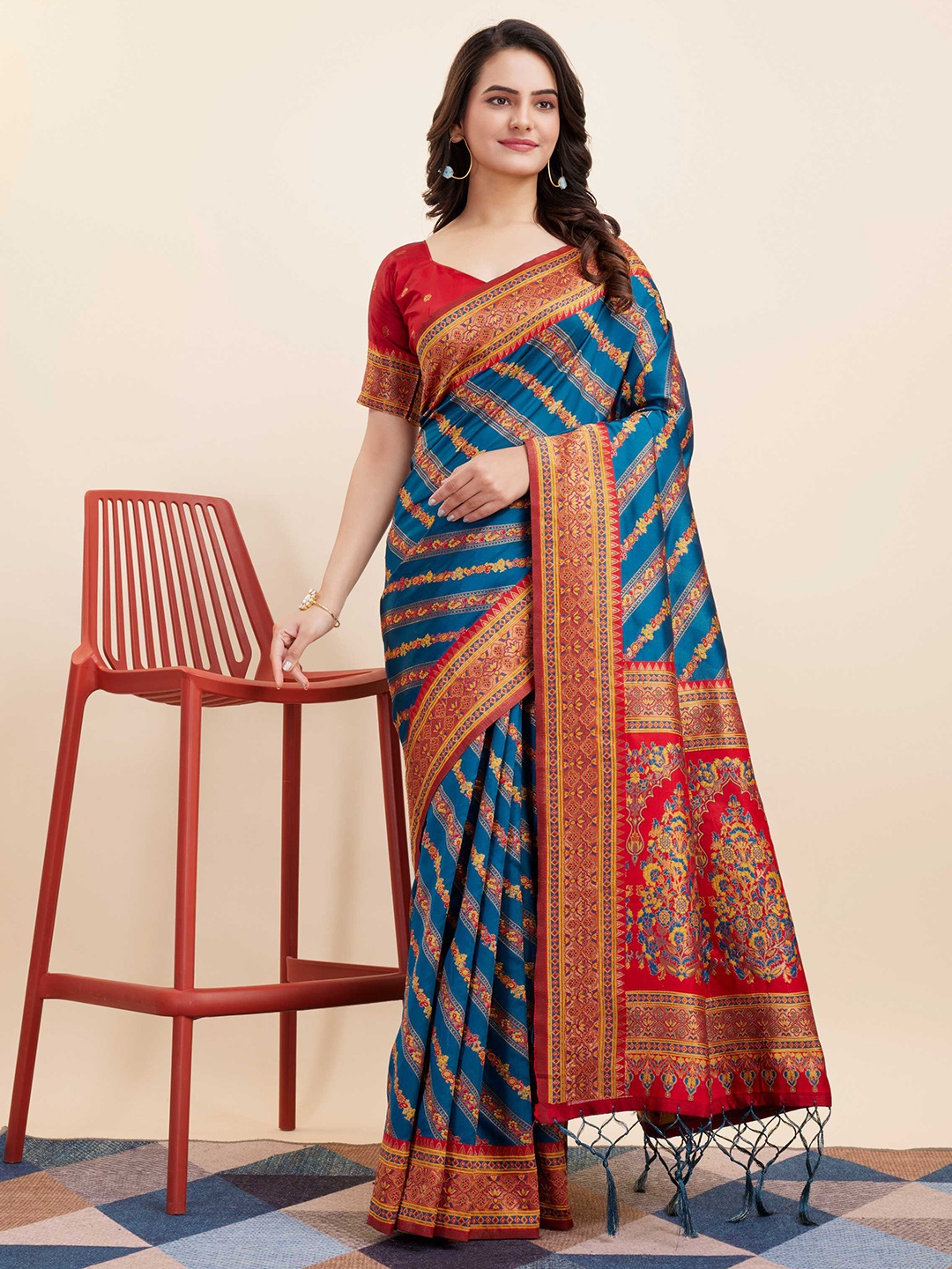 

VAIRAGEE Ethnic Motifs Woven Design Zari Banarasi Saree, Blue