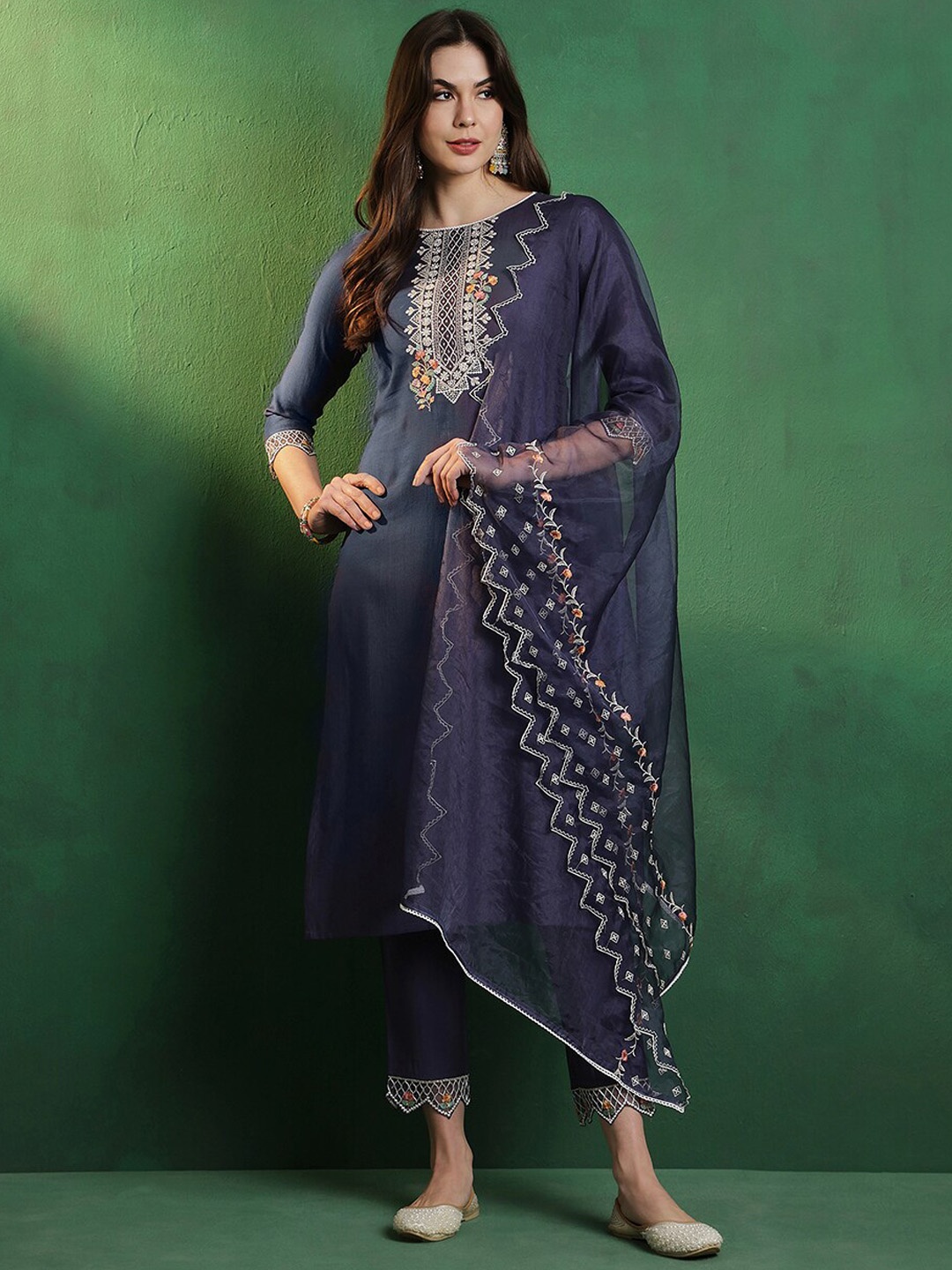 

Sangria Ethnic Motifs Embroidered Sequinned Kurta with Trousers & Dupatta, Grey