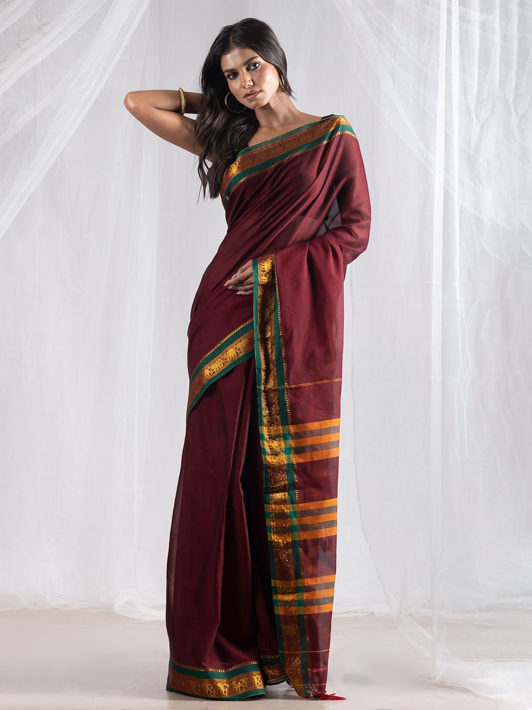 

Unnati Silks Woven Design Zari Handloom Pure Cotton Narayan Peth Saree, Maroon