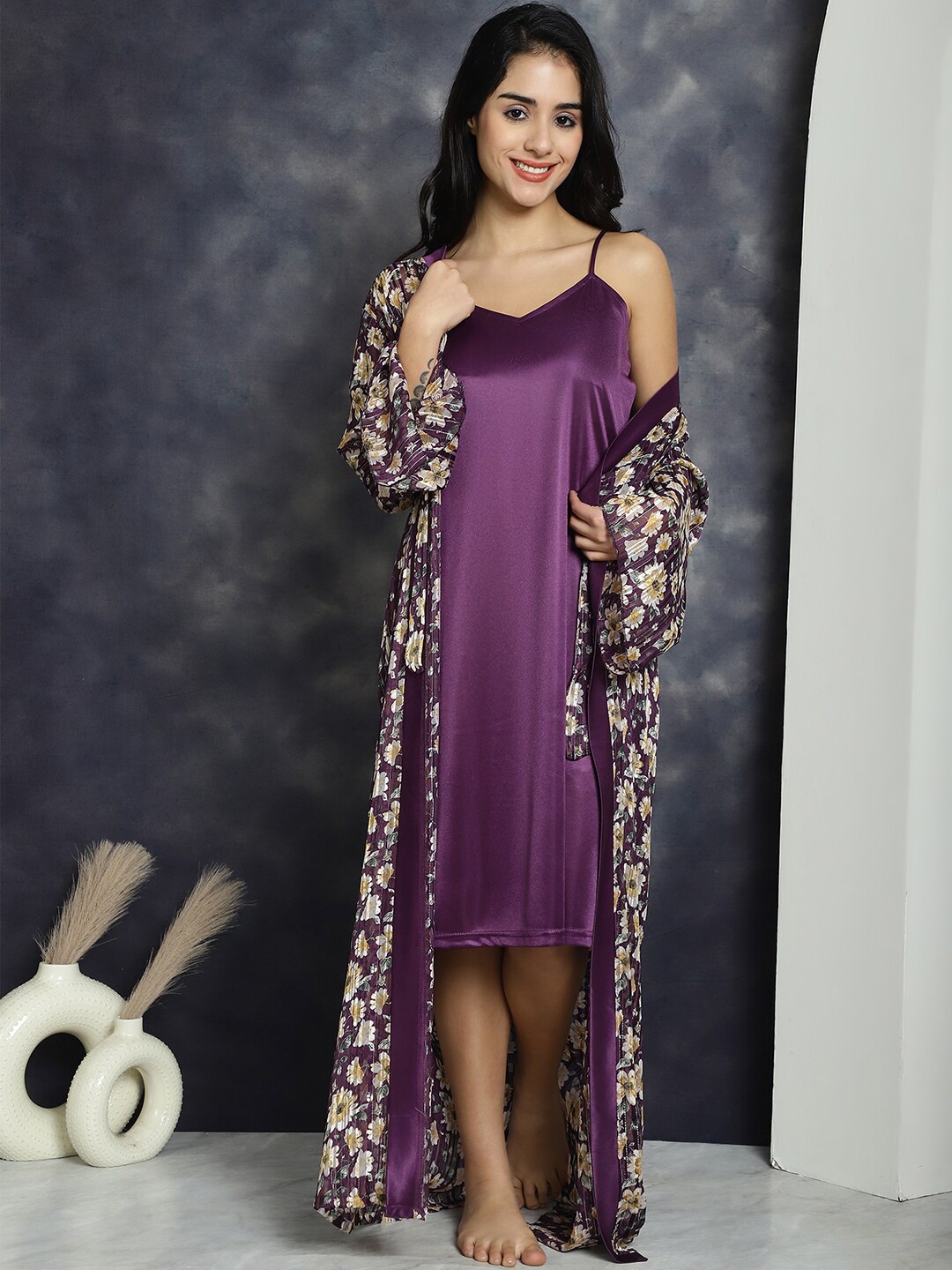 

Claura Printed Nightdress With Robe, Purple