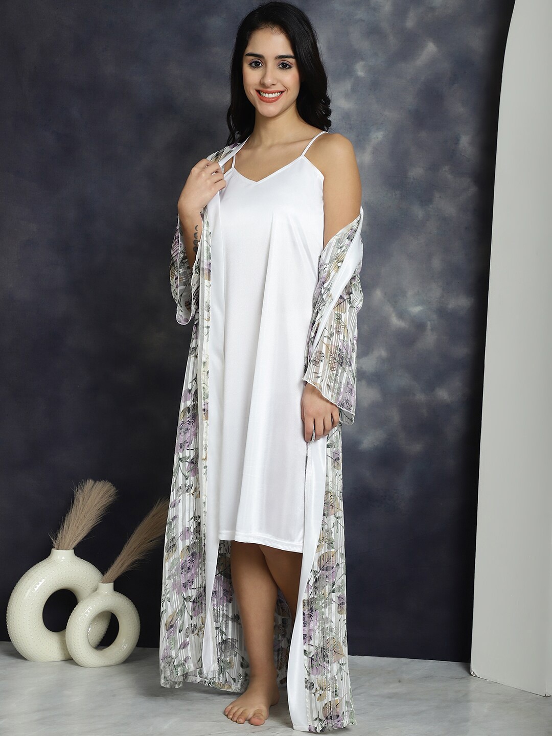 

Claura Printed Nightdress With Robe, White