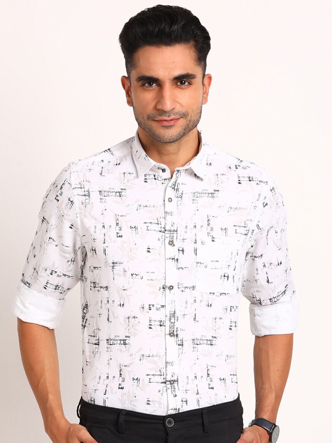 

Turtle Classic Slim Fit Abstract Printed Formal Shirt, Off white