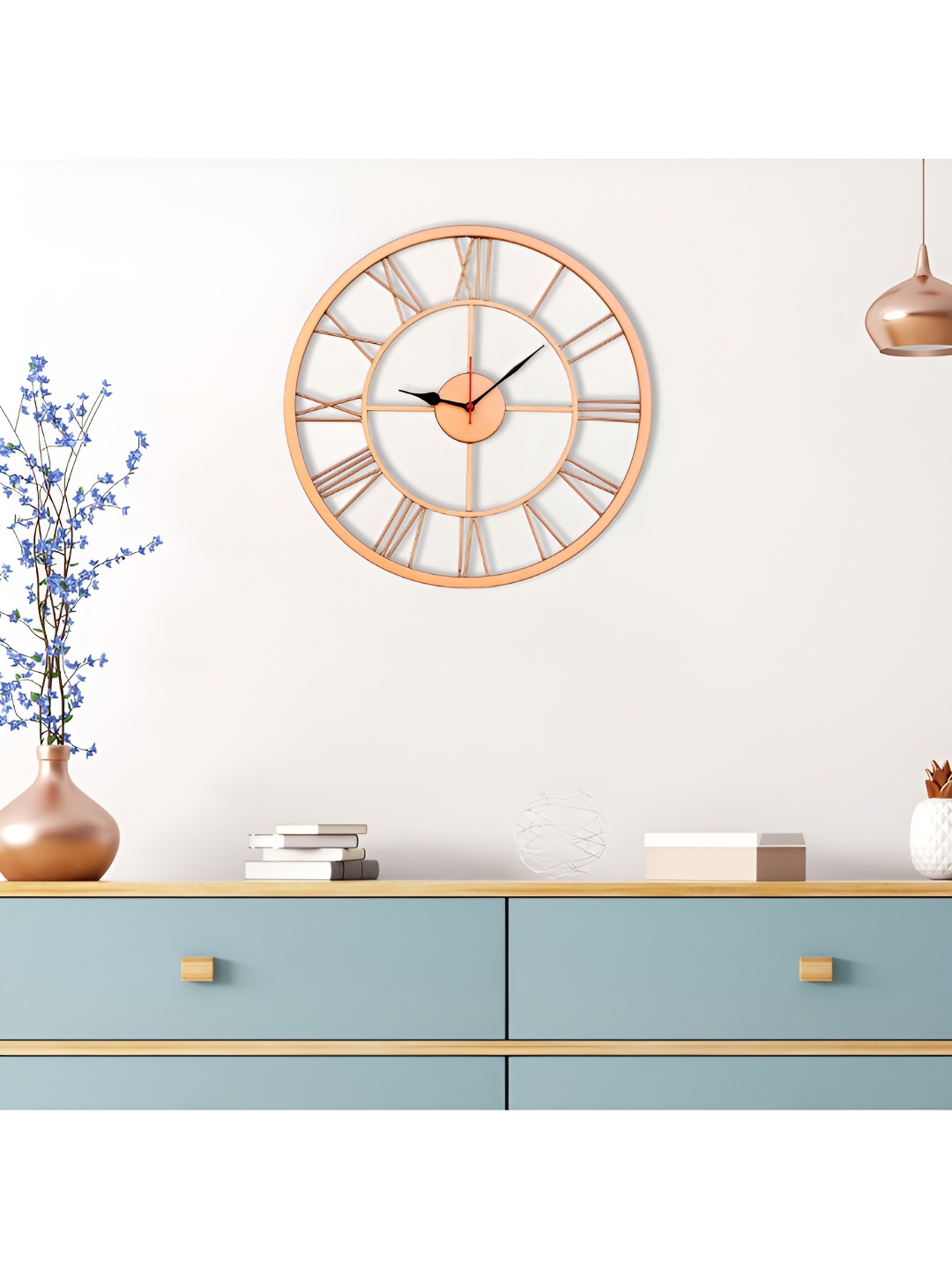 

Craftter Copper-Toned & Black Round Analogue Metal Contemporary Roman Wall Clock