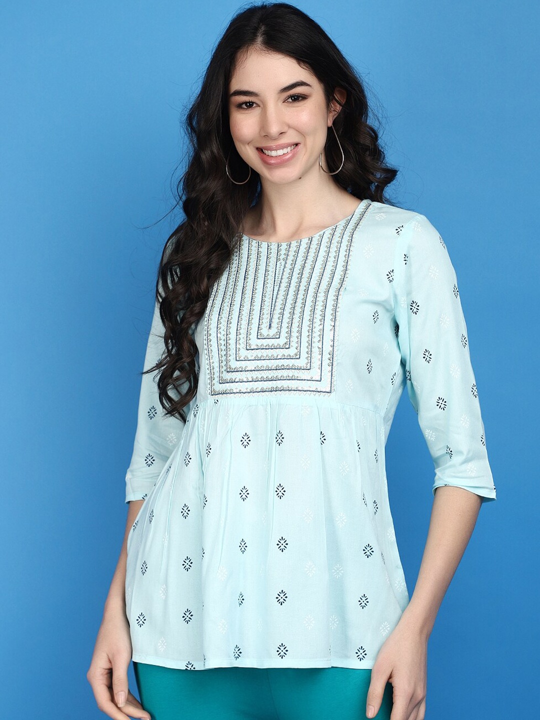 

V-Mart Floral Printed Round Neck Straight Kurti, Turquoise blue