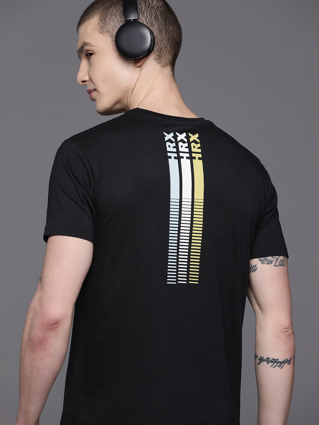 

HRX by Hrithik Roshan Men Printed Graphic T-shirt, Black