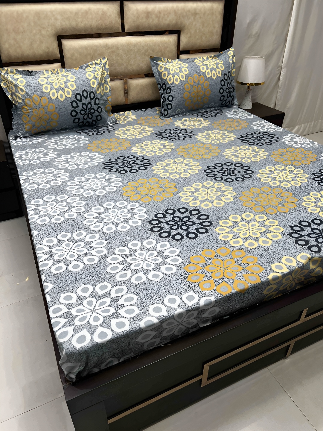 

Pure Decor Passion Grey Printed Pure Cotton 250 TC Queen Bedsheet With 2 Pillow Covers