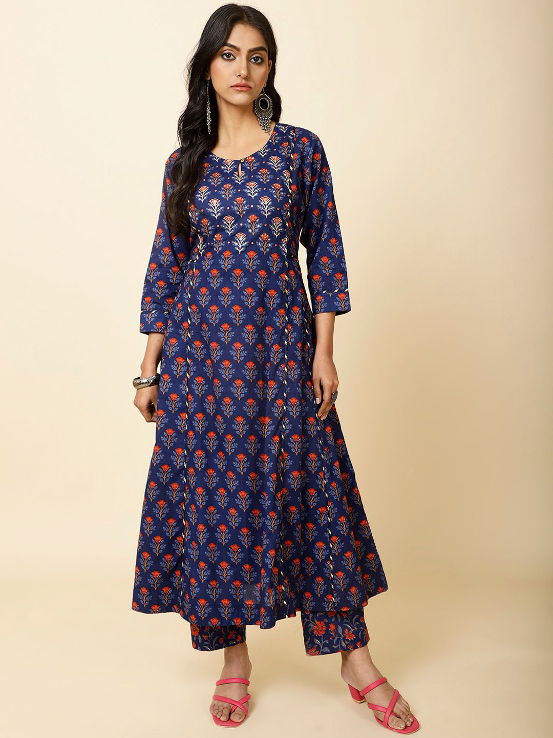 

Meena Bazaar Keyhole Neck Ethnic Motifs Printed Regular Kurta with Trousers, Blue