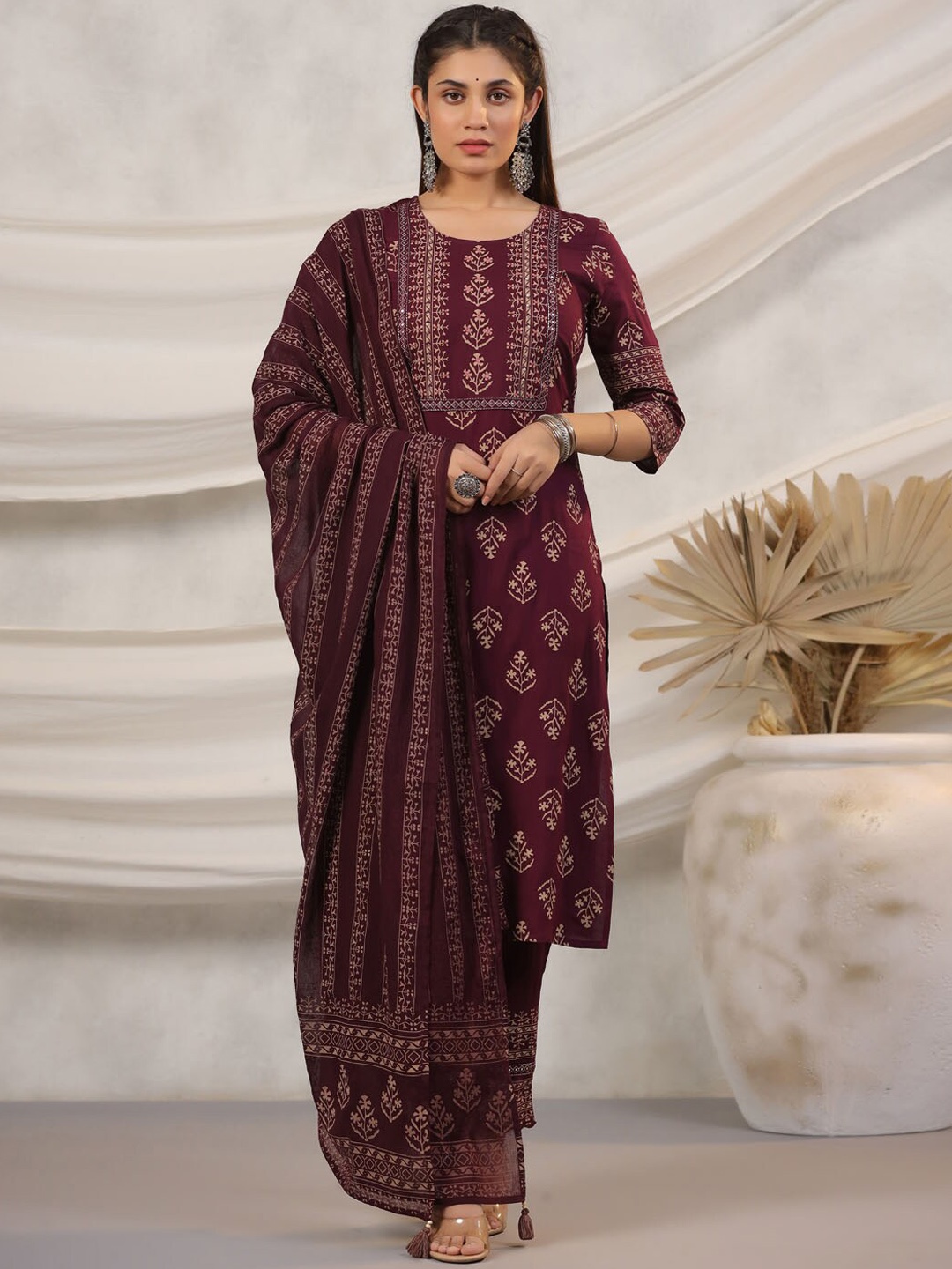 

Meena Bazaar Ethnic Motifs Printed Regular Kurta With Trousers & Dupatta, Burgundy