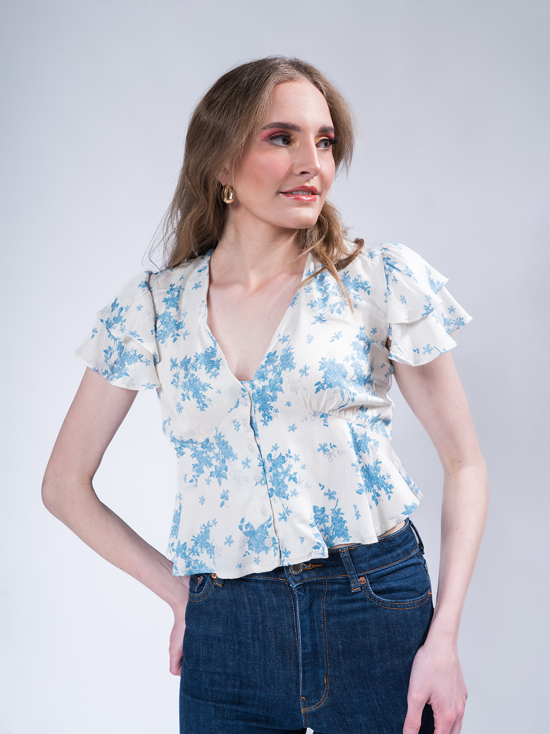 

Stylecast X Hersheinbox Floral Print Ruffles Peplum Crop Top, Off white