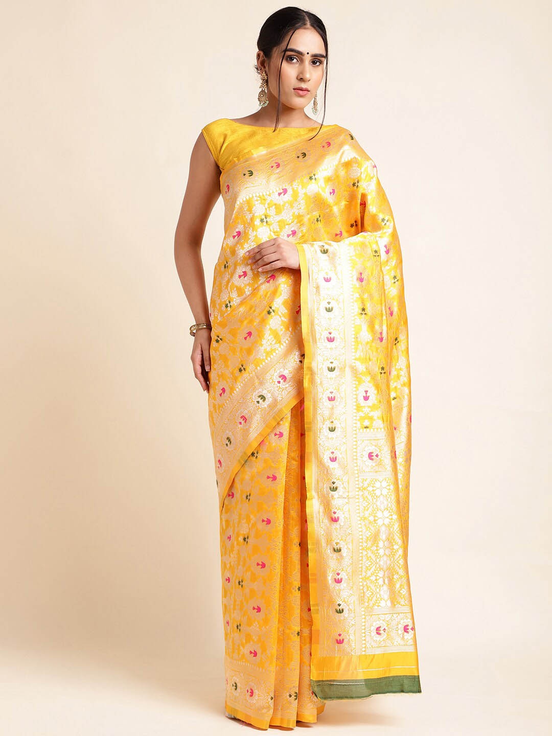 

MORLY Floral Woven Design Zari Kanjeevaram Saree, Yellow