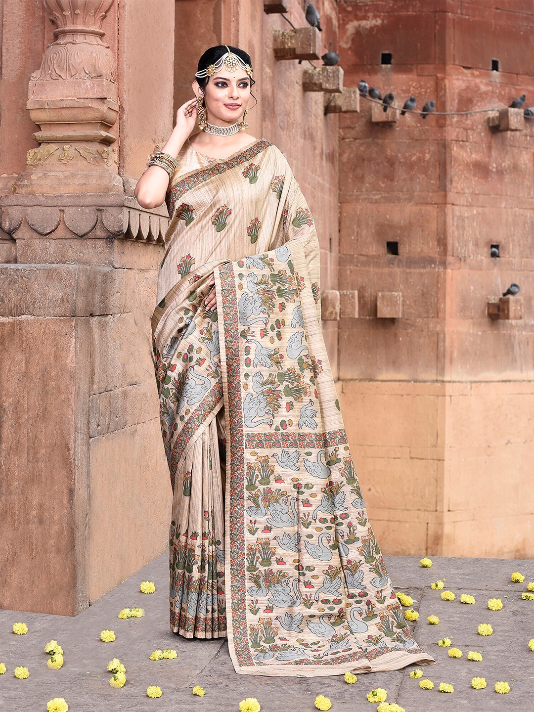 

elora Floral Woven Design Pure Silk Tussar Saree, Cream